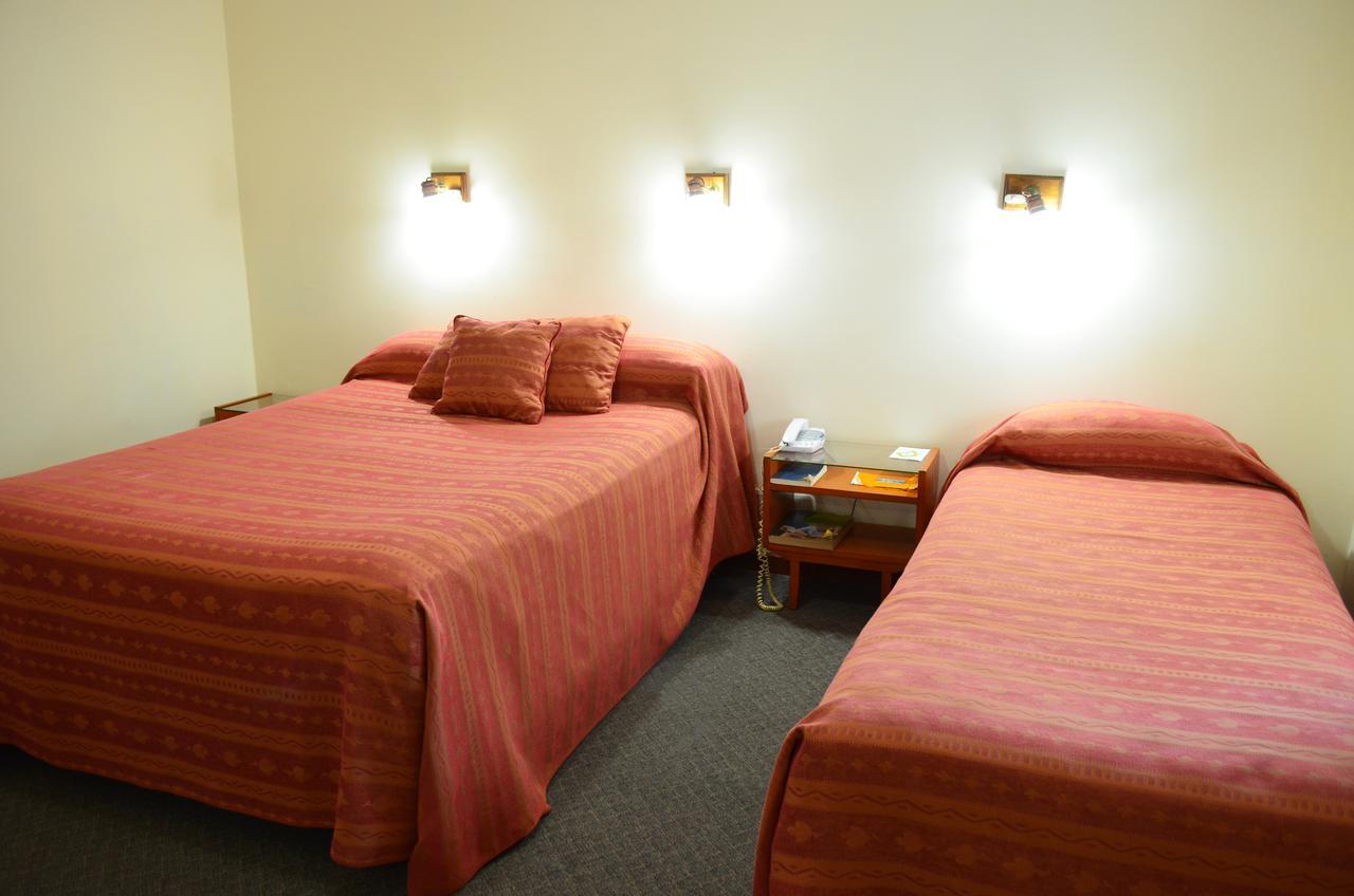 Hotel Huemul General Roca Kültér fotó